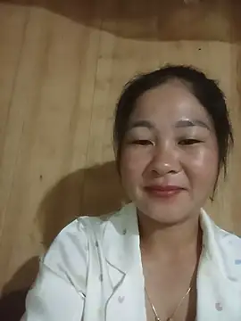 Snapshot of Dunk-namic chatting on July 2026 11:32:01 PM Dunk-namic online show from July 2026 11:32:01 PM