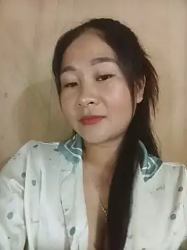 Snapshot of Dunk-namic chatting on July 2026 12:57:01 AM Dunk-namic online show from July 2026 12:57:01 AM