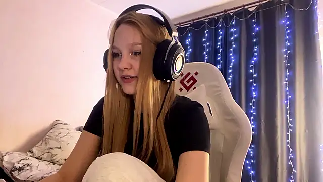 axin burnell online show from February 2026 03:13:02 PM