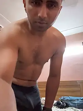 pradeep8704 online show from July 2026 03:39:01 PM