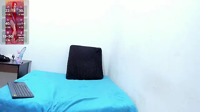 catalinaa32 online show from April 2026 12:29:02 PM