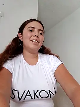 Snapshot of lyss_muller chatting on May 2026 08:50:02 PM lyss muller online show from May 2026 08:50:02 PM