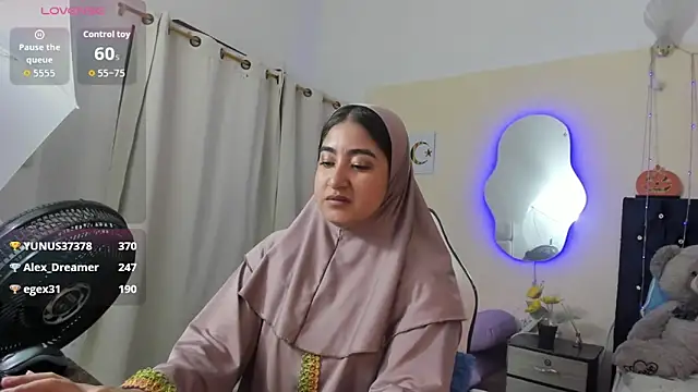 SamiraAwada online show from April 2026 07:15:01 PM