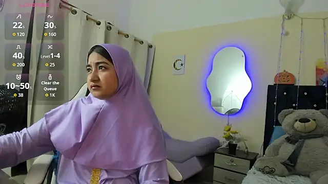 SamiraAwada online show from April 2026 07:14:01 PM