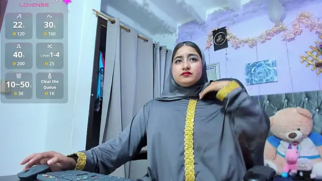SamiraAwada online show from June 2026 07:14:02 PM