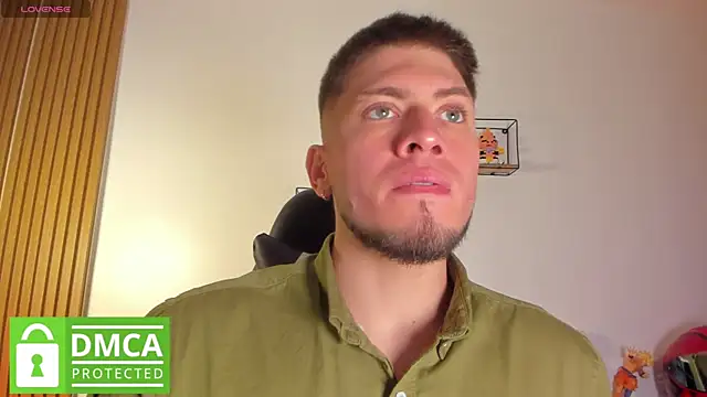 SebastianMaximoff  online show from April 2026 07:18:01 PM