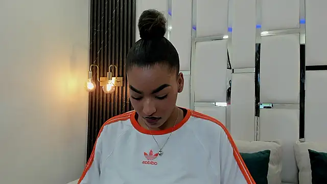  luna rossee  online show from March 2026 09:43:02 PM