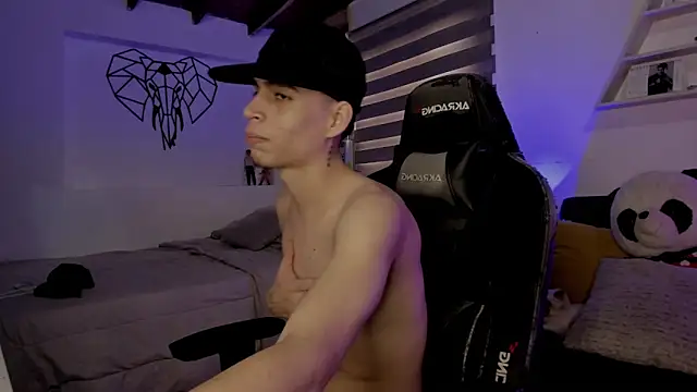 juan posada online show from February 2026 08:36:01 PM