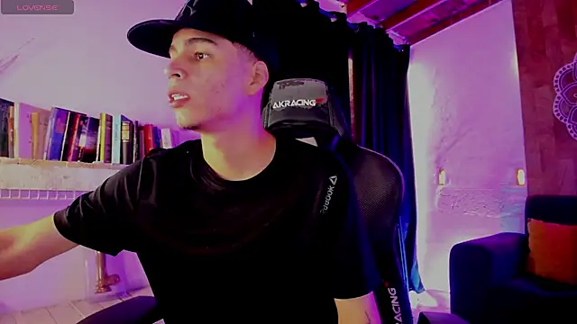 juan posada online show from February 2026 05:09:02 PM