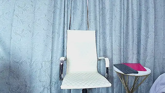 amy noa online show from April 2026 12:53:02 PM