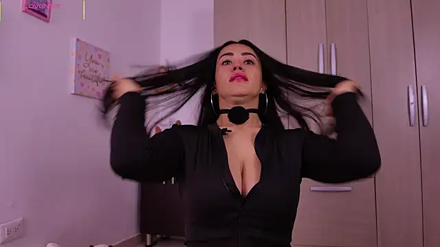 im natalia online show from June 2026 10:03:01 AM
