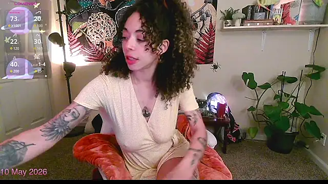Snapshot of gunzinrose chatting on May 2026 04:12:02 PM gunzinrose online show from May 2026 04:12:02 PM
