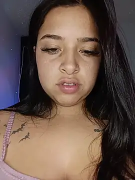 Snapshot of _juli17_ chatting on May 2026 11:02:02 PM juli17 online show from May 2026 11:02:02 PM