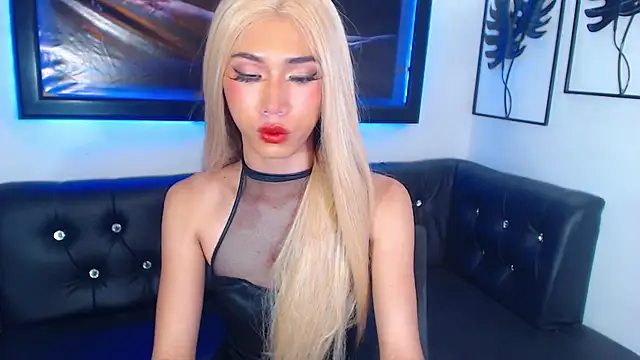 QueenAlisonfoxx online show from June 2026 12:37:01 AM