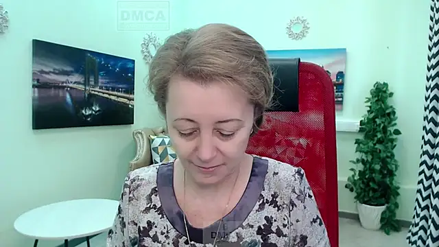 MONA W online show from March 2026 12:27:01 PM