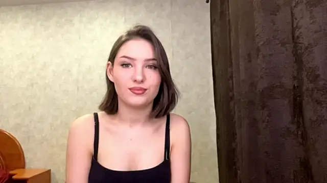 FoxieFlare online show from February 2026 12:09:01 AM