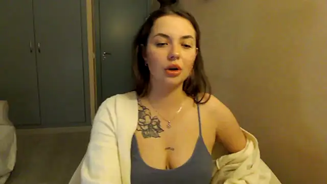 JuliaGraceOF online show from February 2026 11:00:01 PM