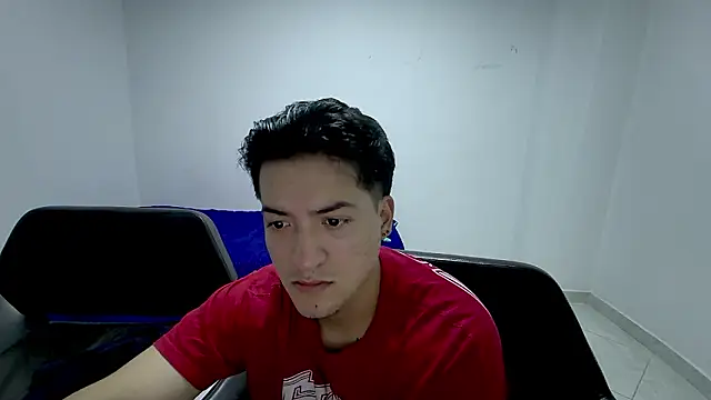 RoseSinsDonViktor online show from February 2026 11:15:01 AM