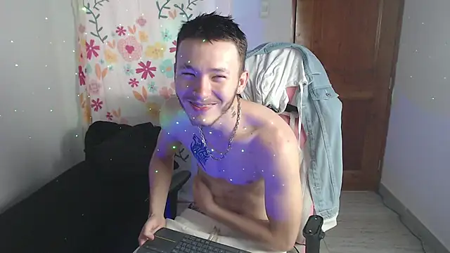 Ariana Esteban07 online show from March 2026 12:01:01 PM