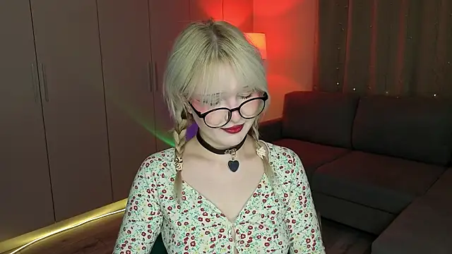 Mary Piersen online show from February 2026 10:06:02 PM