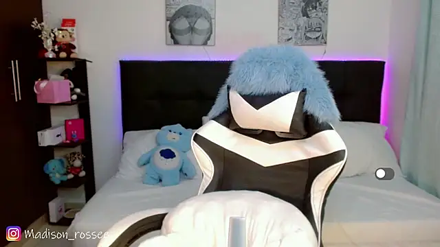 Madison Rossee online show from March 2026 09:09:02 PM