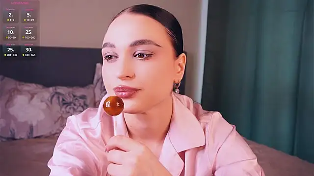 ZofiaSoshnik online show from April 2026 09:55:01 AM