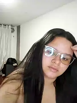 SamanthaStonee online show from March 2026 07:50:02 PM