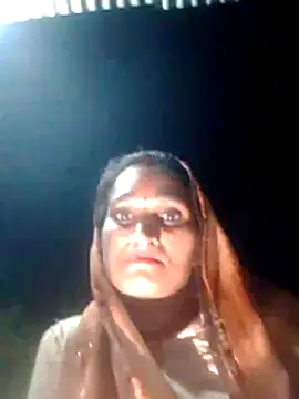 Snapshot of Cuty_nikita chatting on May 2026 03:53:02 PM Cuty nikita online show from May 2026 03:53:02 PM
