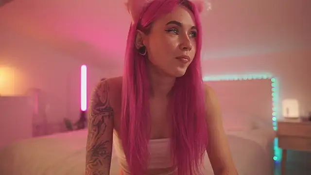 Sarah Pink online show from January 2025 05:11:01 PM