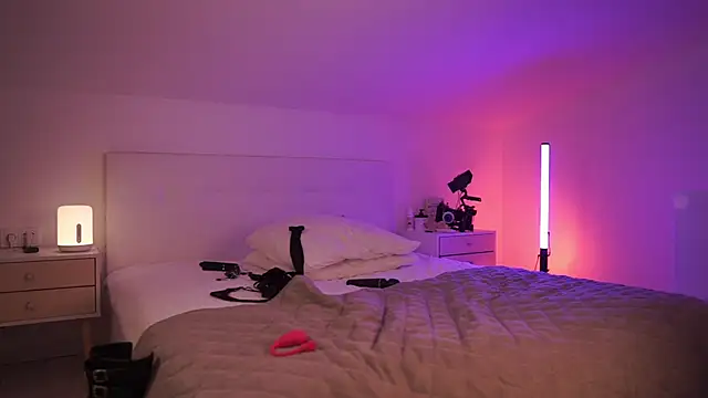 Sarah Pink online show from March 2025 08:31:02 PM