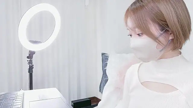 YUKI 377 online show from February 2026 03:43:02 AM