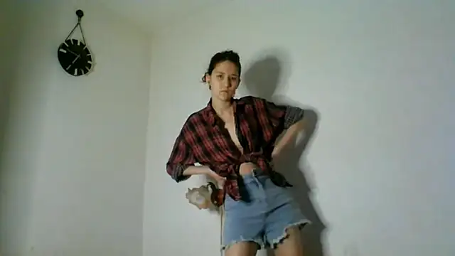 NickiKisinger online show from April 2026 05:14:02 AM