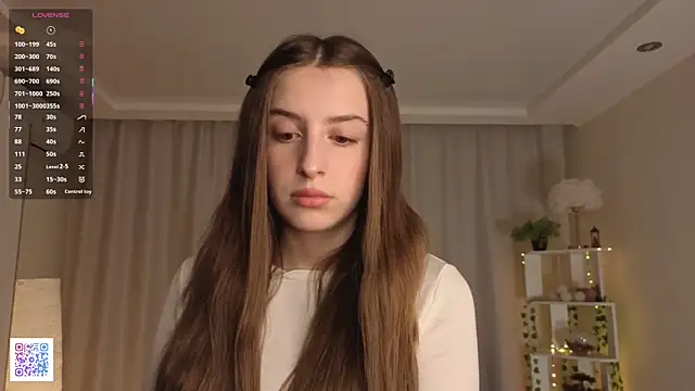 LeanneDinkle online show from March 2026 04:29:01 AM