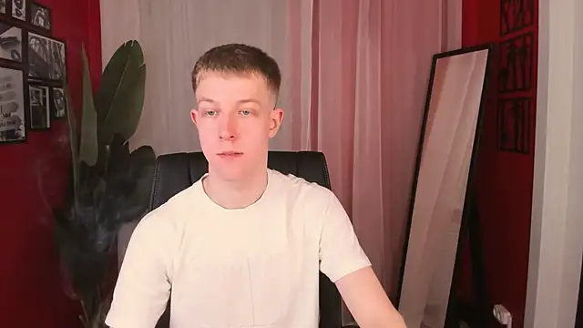 Snapshot of Dylan_Norton chatting on May 2026 05:48:01 AM Dylan Norton online show from May 2026 05:48:01 AM