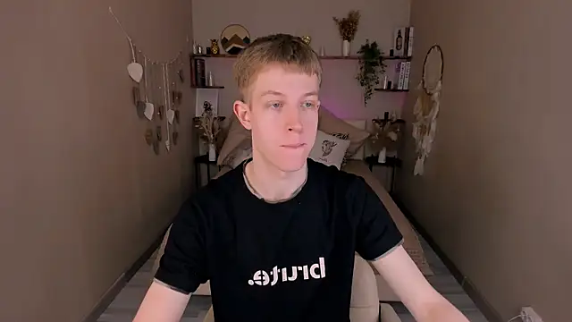 Snapshot of Dylan_Norton chatting on May 2026 03:30:02 PM Dylan Norton online show from May 2026 03:30:02 PM