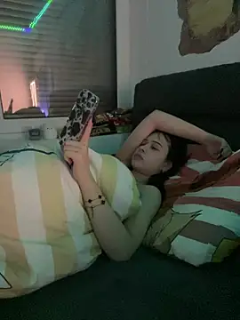 Just-Lilly online show from April 2026 01:16:01 AM