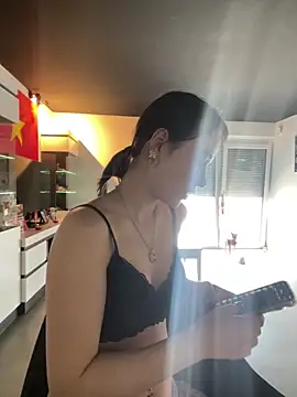 Just-Lilly online show from April 2026 01:38:01 PM