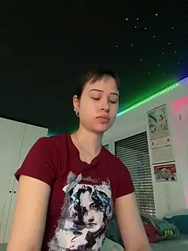 Just-Lilly online show from April 2026 04:39:01 PM