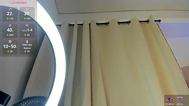 Lucia velez online show from March 2026 12:40:01 AM