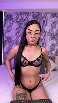 Mialarouse online show from April 2026 08:55:02 PM