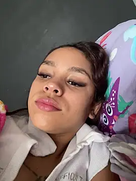 CarolineFyre online show from April 2026 12:08:02 PM