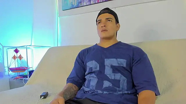 jhon nicolas online show from March 2026 11:06:01 PM