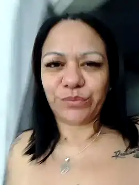 Snapshot of Dafne_77 chatting on May 2026 04:47:01 PM Dafne 77 online show from May 2026 04:47:01 PM