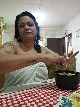 Snapshot of Dafne_77 chatting on June 2026 02:43:02 PM Dafne 77 online show from June 2026 02:43:02 PM