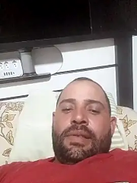 pau-de-ourod online show from April 2026 10:37:02 PM