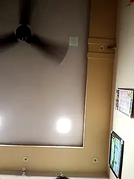 HoneyHush online show from April 2026 05:16:01 AM