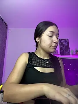 DULCE MARIA EF online show from March 2026 01:07:02 PM