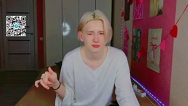 Snapshot of Ron_Vilss chatting on March 2026 08:26:01 PM Ron Vilss online show from March 2026 08:26:01 PM