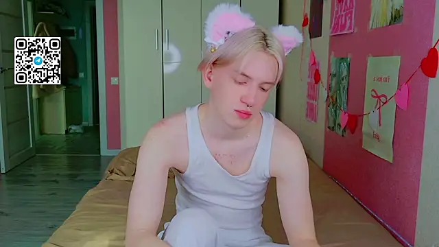 Snapshot of Ron_Vilss chatting on March 2026 08:31:01 AM Ron Vilss online show from March 2026 08:31:01 AM