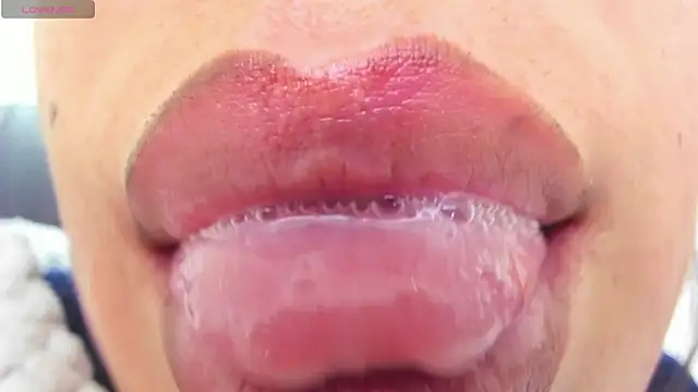 Laura Med online show from April 2026 02:18:01 AM